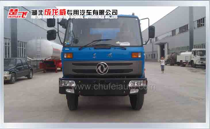 東風(fēng)145搖臂式垃圾車