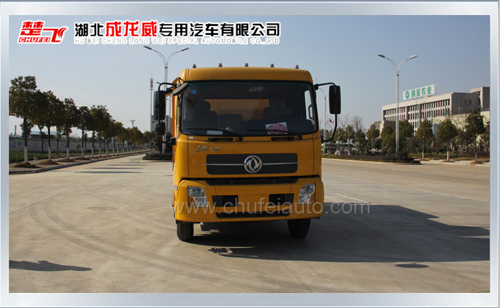 東風(fēng)天錦瀝青路面熱再生修補(bǔ)車