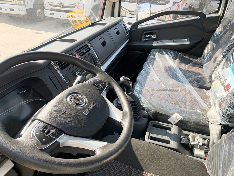 東風4.2黃牌氣瓶運輸車